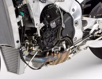 Under the hood Honda RC213V-S '2015–pr.