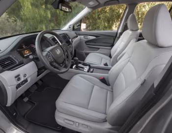 Interior 2017–20 Honda Ridgeline [North America] '2016–20