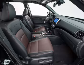 Interior 2017–20 Honda Ridgeline "Black Edition" [North America] '2016–20