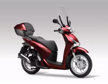 Honda SH125i with Honda Genuine Accessories '2012–16