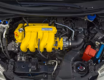 Sob o capô Spoon Sports Honda Fit Super Taikyu '11.2014