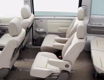 Interior Honda StepWGN '04.2015–08.2017