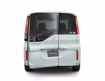 Honda StepWGN '04.2015–08.2017
