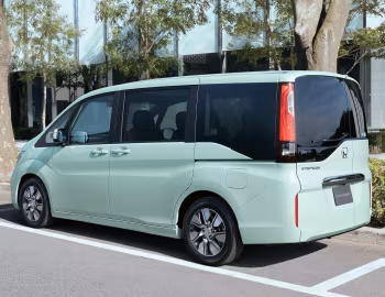 Honda StepWGN '04.2015–08.2017