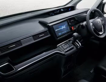 Передня панель Honda StepWGN Modulo X '10.2016–09.2017