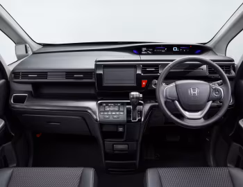Передня панель Honda StepWGN Spada '04.2015–08.2017