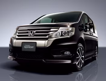Honda StepWGN Spada (RK1) '04.2012–04.2015