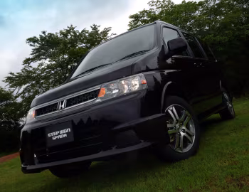 Honda StepWGN Spada (RF3) '06.2003–05.2005