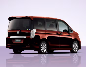 Honda StepWGN Spada (RK1) '04.2012–04.2015