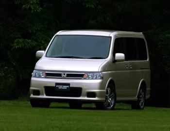 Honda StepWGN Spada (RF3) '06.2003–05.2005