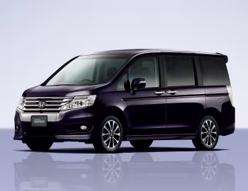 Honda StepWGN Spada (RK1) '04.2012–04.2015