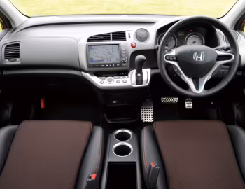 Painel frontal Honda Stream RST (RN6) '06.2009–06.2014