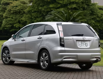 Honda Stream RSZ (RN6) '06.2009–06.2014