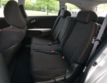 Interior Honda Stream RSZ (RN6) '06.2009–06.2014