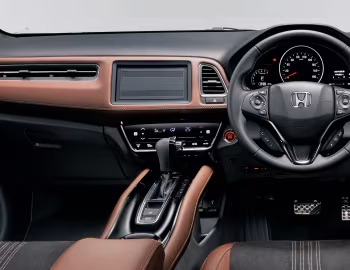 Передня панель Honda Vezel Touring [Japan] '01.2019–03.2021