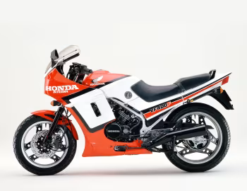 Honda VF400F Integra '1984
