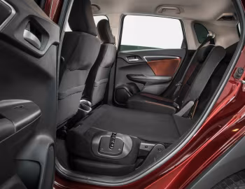 Интерьер Honda WR-V '2017–20
