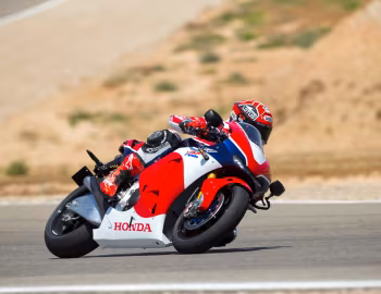 Honda RC213V-S '2015–pr.