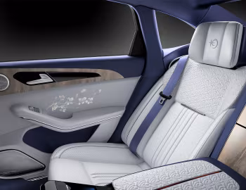 内饰 Hongqi H9+ "White Yulan" (C891) '2021–至今