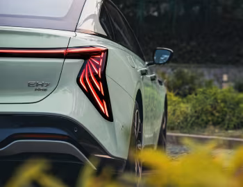 Hongqi EH7 (E001) '2024–н.ч.