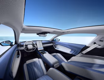 Интерьер Hozon Neta GT '2023–25