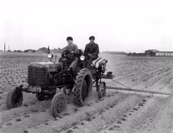 ХТЗ-7 '1950–56