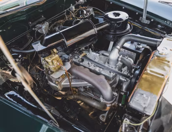 Sous la capuche 1949 Hudson Commodore Custom Eight Sedan (494) '11.1948–11.1949