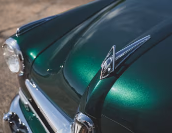 Маскот 1949 Hudson Commodore Custom Eight Sedan