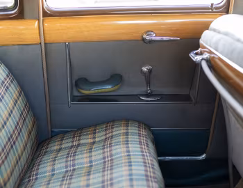 Интерьер 1949 Hudson Commodore Six Sedan