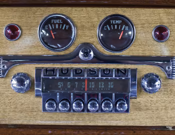 Комбинация приборов 1948 Hudson Commodore Eight Sedan (484)