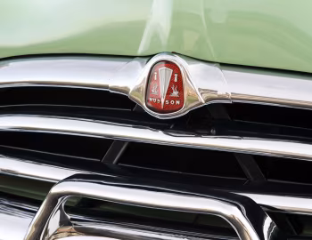 Логотип 1953 Hudson Hornet Sedan (7С) '1952–53