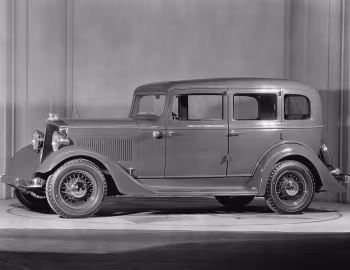 1933 Hudson Super Six Sedan (Series E)