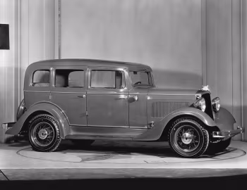 1933 Hudson Super Six Sedan (Series E)