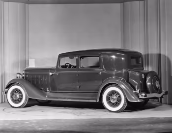 1933 Hudson Pacemaker Major Eight Brougham (Series L)