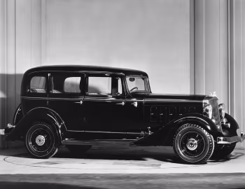 1933 Hudson Pacemaker Standard Eight Sedan (Series T)