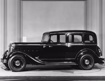 1933 Hudson Pacemaker Standard Eight Sedan (Series T)