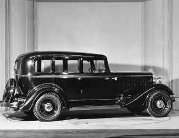 1933 Hudson Pacemaker Standard Eight Sedan (Series T)