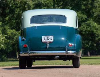 1941 Hudson Six De Luxe Touring Sedan (10P)