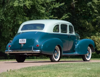 1941 Hudson Six De Luxe Touring Sedan (10P)