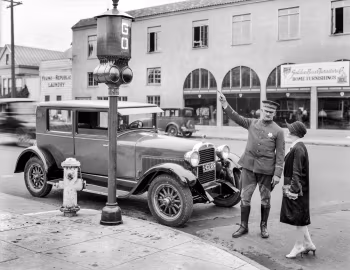 1927 Hudson Super Six Coach