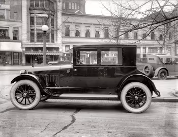 1922 Hudson Super Six Coach