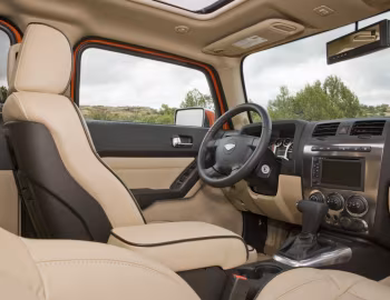 内饰 2009–10 Hummer H3 Alpha [North America] '2008–10