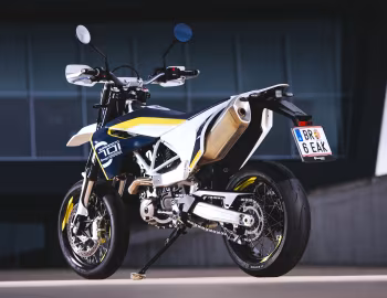 2016 Husqvarna 701 Supermoto '2015–16