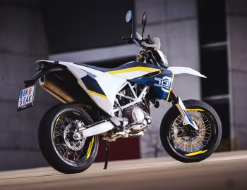 2016 Husqvarna 701 Supermoto '2015–16