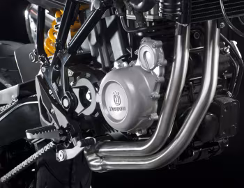 Sous la capuche 2012–13 Husqvarna Nuda 900R '2011–13