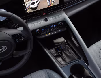 Intérieur Hyundai Avante (CN7) '03.2023–05.2026
