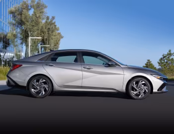 2024–pr. Hyundai Elantra Limited [North America] (CN7) '2023–pr.
