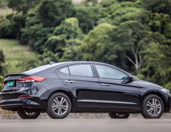 Hyundai Elantra Flex [Latam] (AD) '2016–18