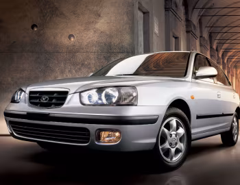 Hyundai Elantra Hatchback [Worldwide] (XD) '2000–03