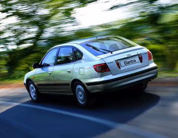 Hyundai Elantra Hatchback [Worldwide] (XD) '2003–06